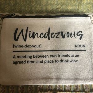 Cute zippered bag, NWOT